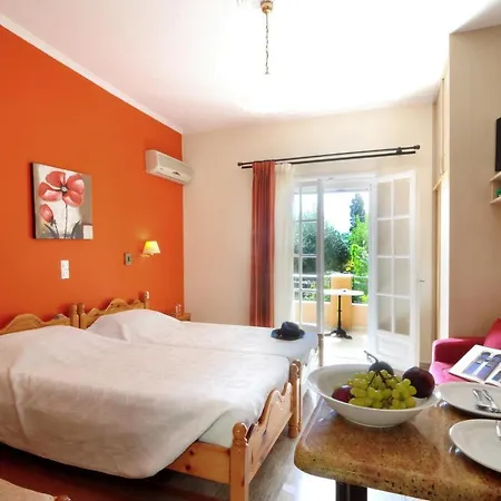 Rhea Complex * Παλαιοκαστρίτσα