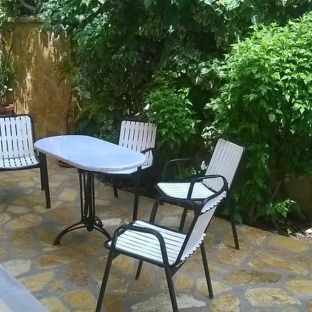 Rhea Complex דירה
