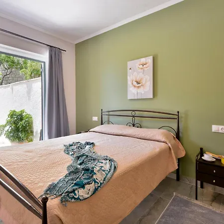 Apartment Rhea Complex
