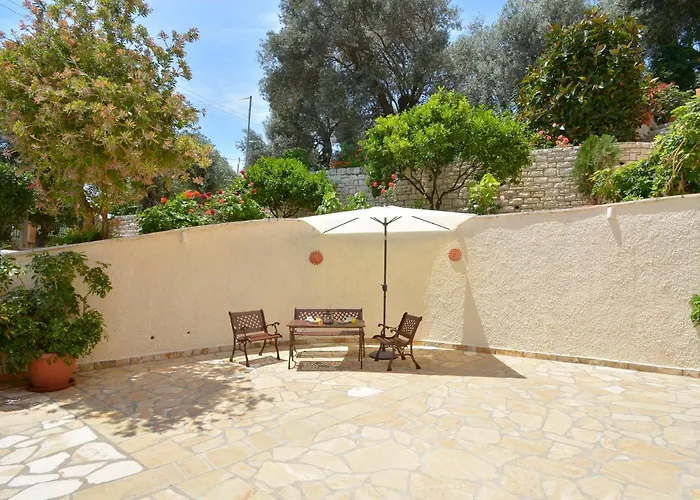 Appartement Rhea Complex *